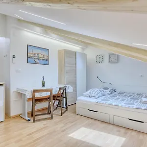 Apartman Light In, Pula